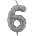 Silberne Geburtstagskerze in Form einer Zahl "6"